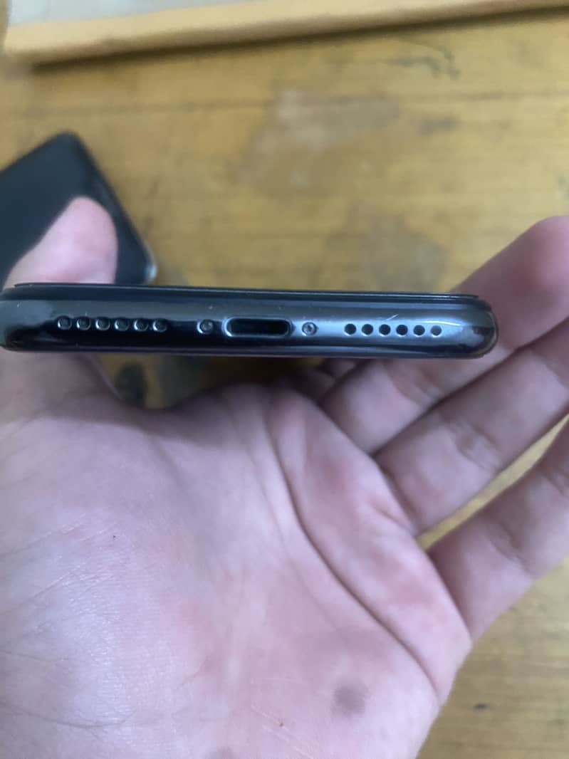 Apple iPhone X 2