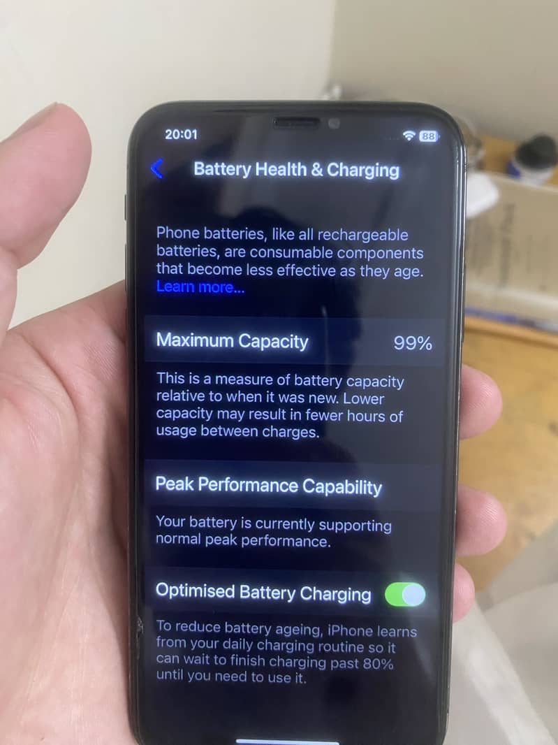 Apple iPhone X 3