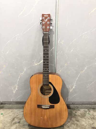 Guitar Yamaha F310 Semi Acoustic