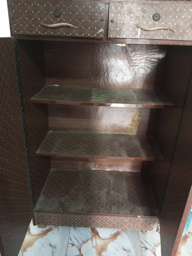 cupboard 0