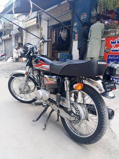 Honda 125 for sale all ok he 10/9condition