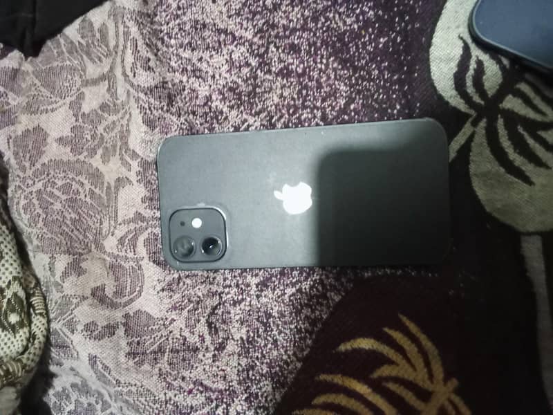 Apple iPhone 12 0