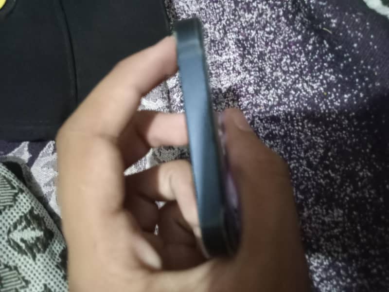 Apple iPhone 12 5