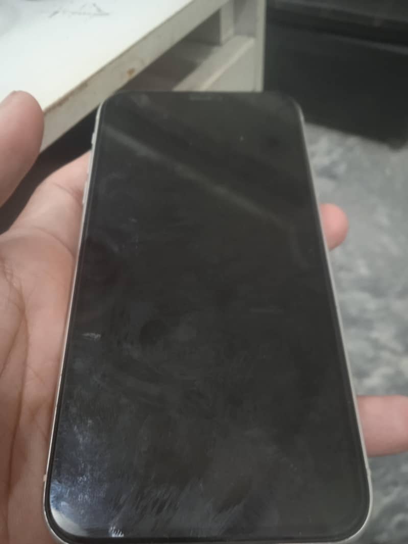 Apple iPhone 11 6