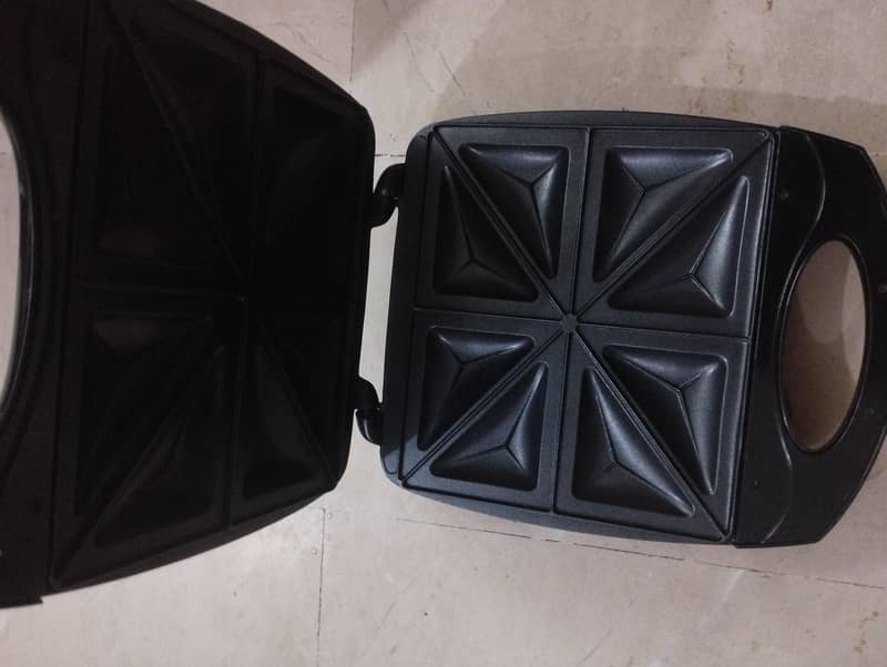 SANDWICH MAKER 2