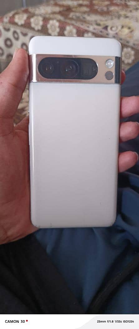 Google pixel 8 pro 0