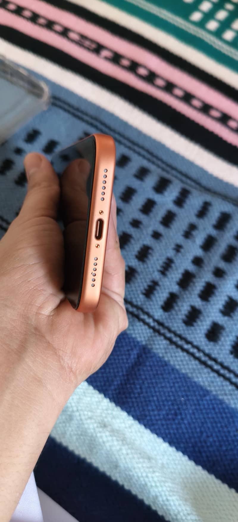 IPhone 17 Pro Max 4