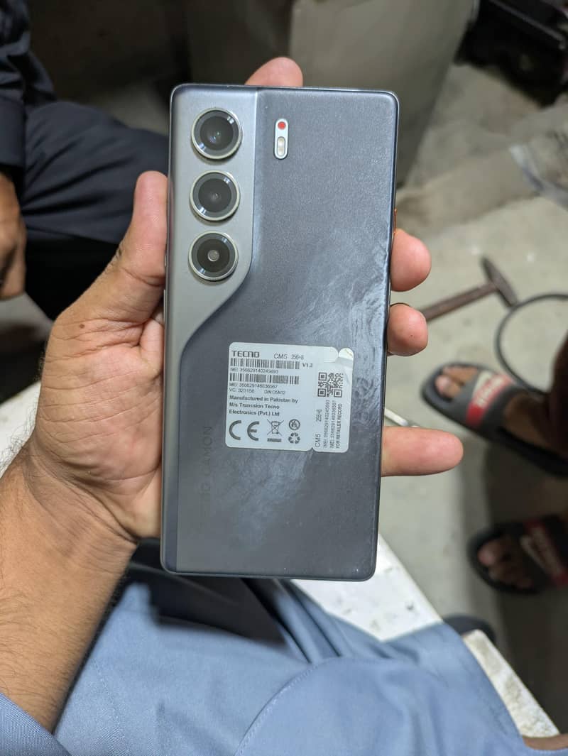 Tecno CAMON 40 5