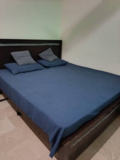 king size Double Bed With 8 inch Matress