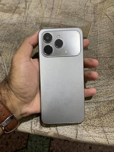 Tecno spark 40
