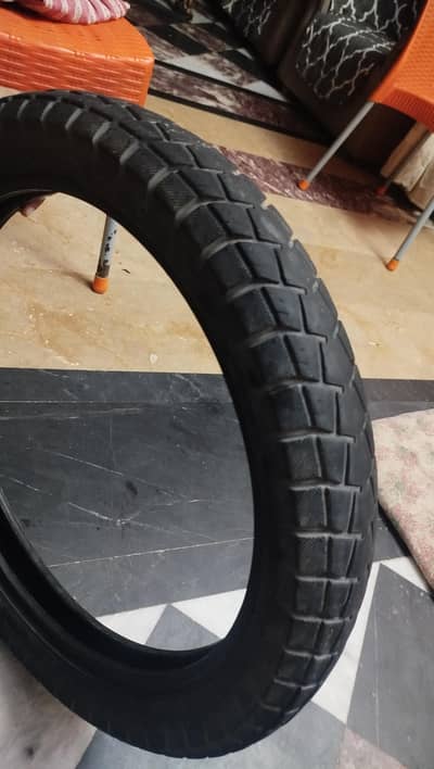Panther 90/90/18 Rear tyre of Yamaha ybrG