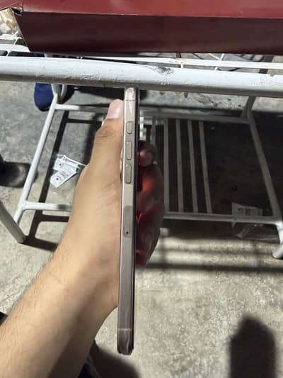 Apple iPhone 16 Pro Max