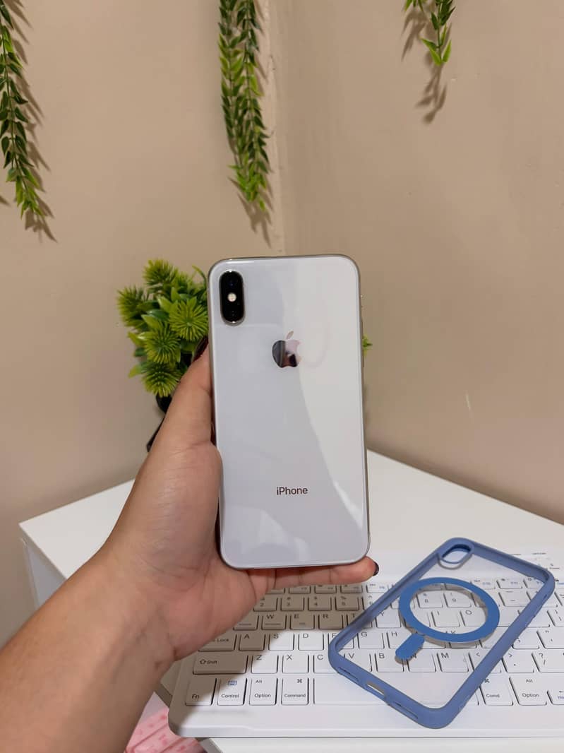 Apple iPhone X 0