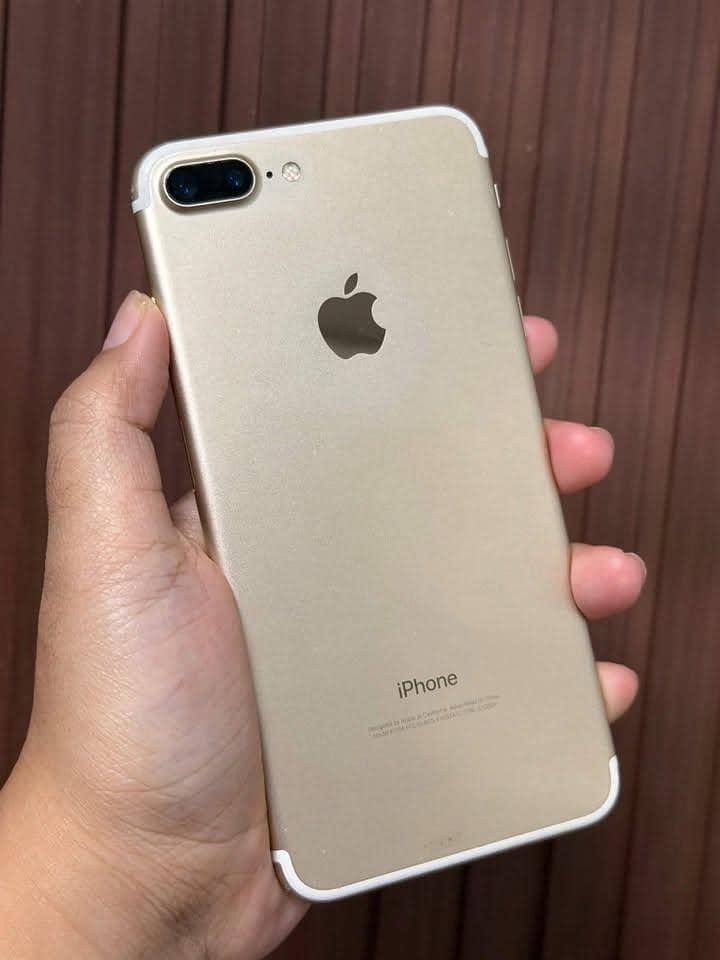 Apple iPhone 7 Plus 2