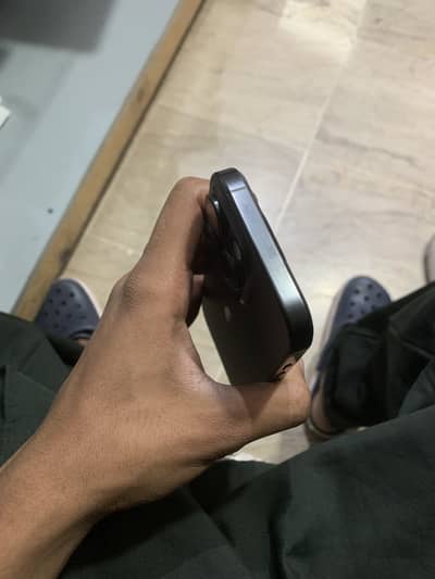 Apple iPhone 16 Pro