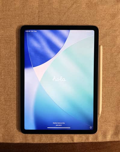 iPad Air 5 M1 with Apple pencil