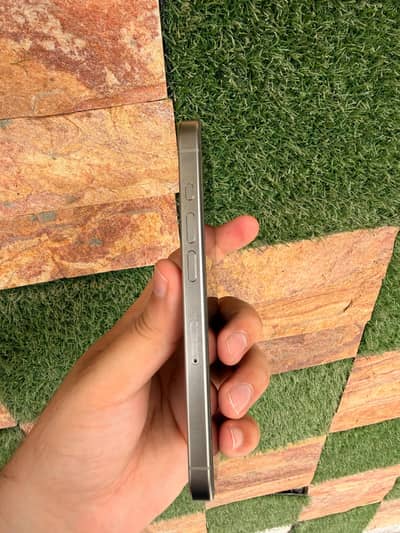Apple iPhone 15 Pro