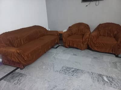 locking nice and comfortable in sitting