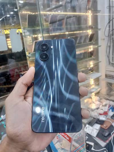 Realme C33