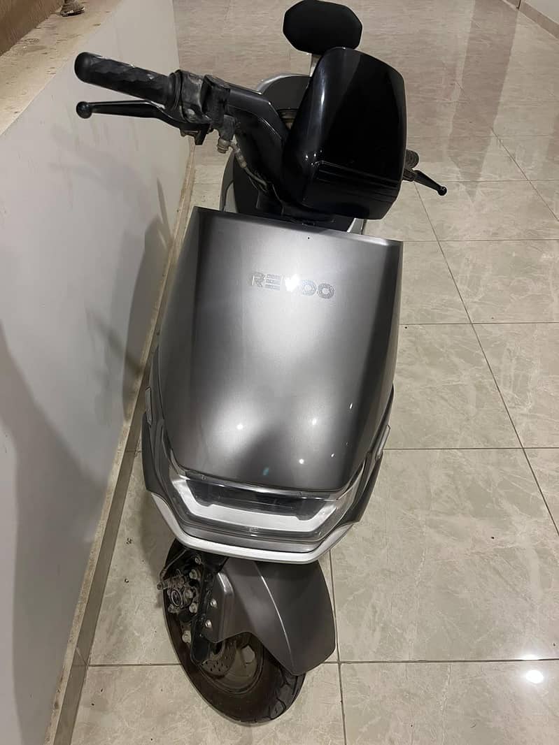 A12 Revoo 2