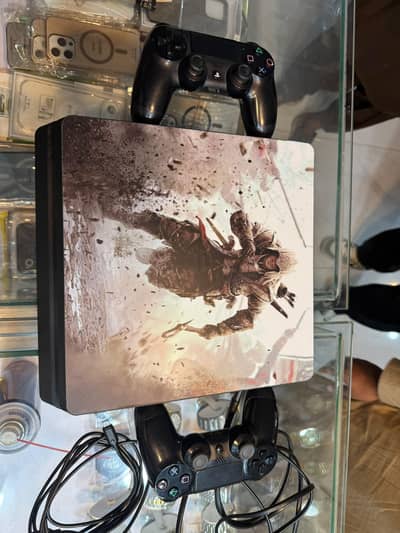 Playstation 4 Jailbreak 1TB 2 Controller Good Condition