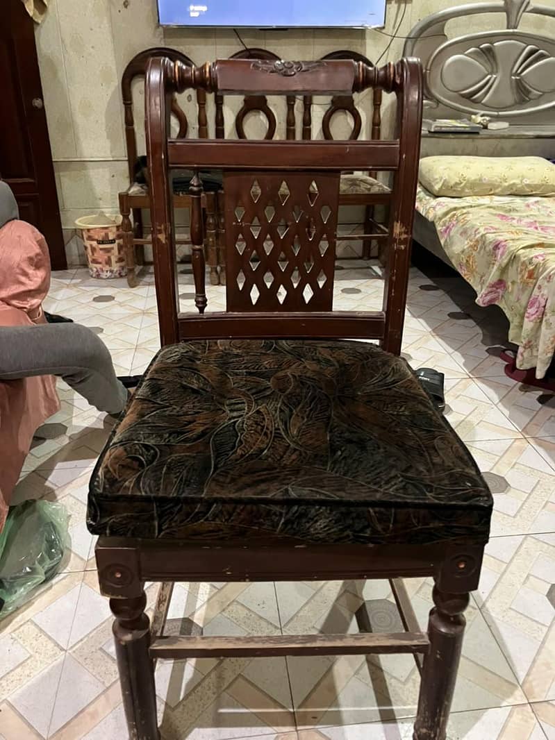 Dining Table with chairs 7
