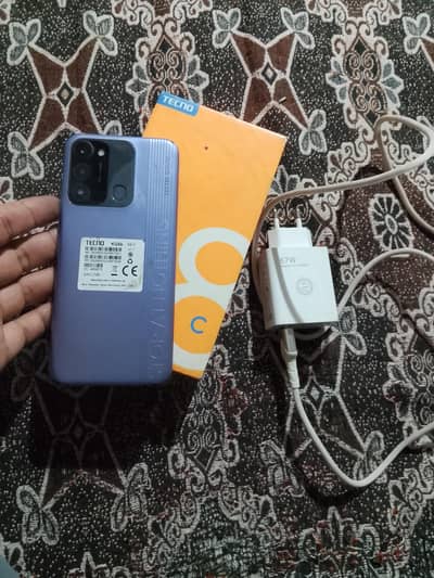 Tecno Spark 8C full box 3/64