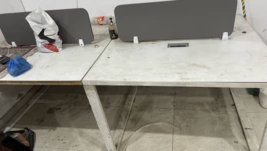 Computer work place table for sale in good condition