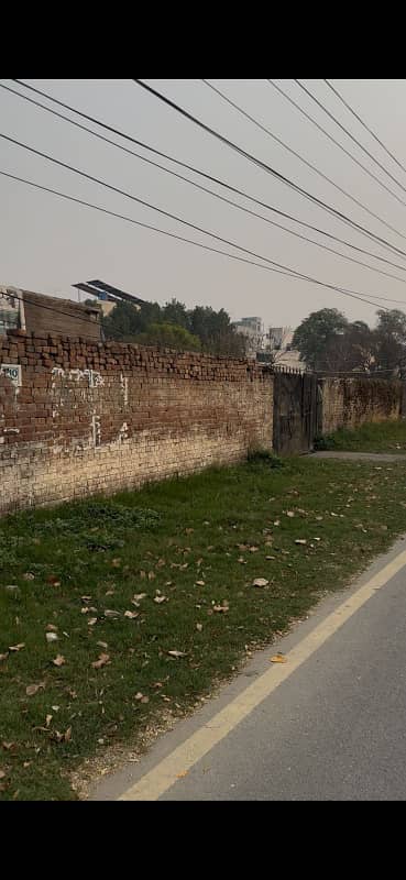 Prime 30 Marla Main Road Plot DP Clear & Ready to Build