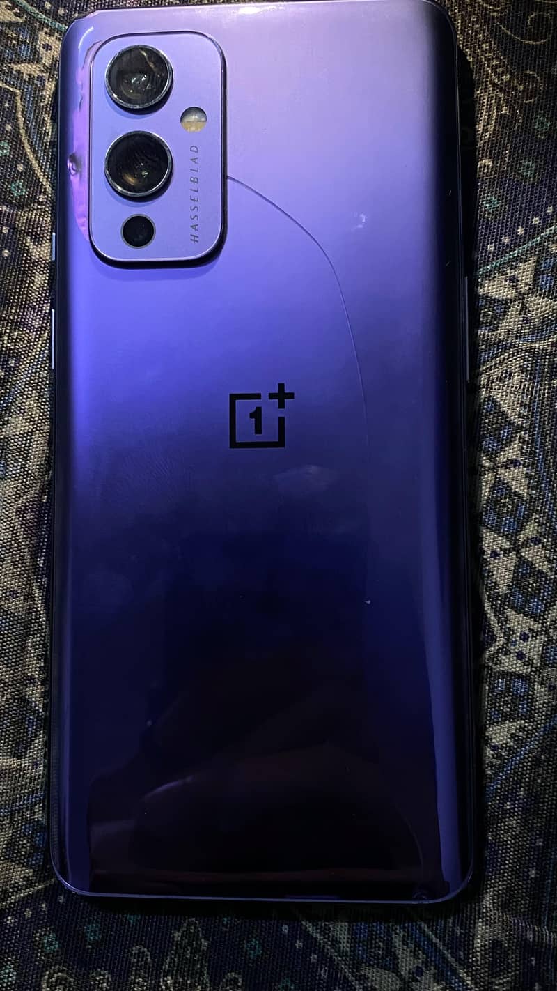 One Plus 9R 1