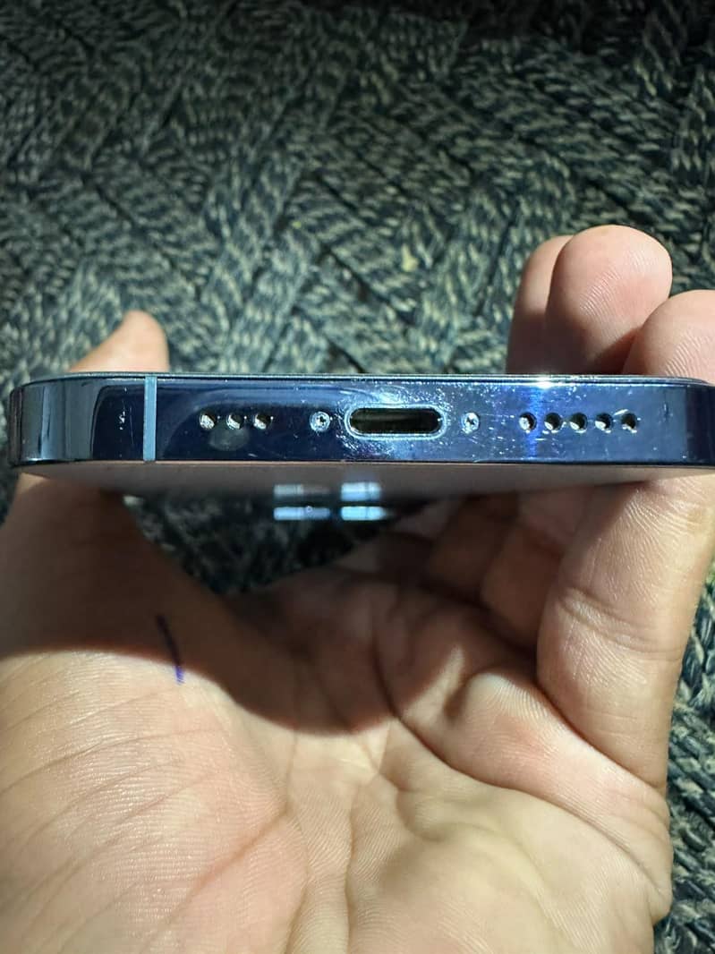 Apple iPhone 13 Pro 3