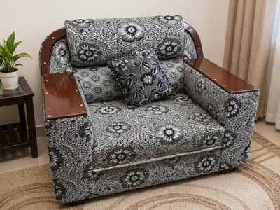 complete sofa set-excellent condition