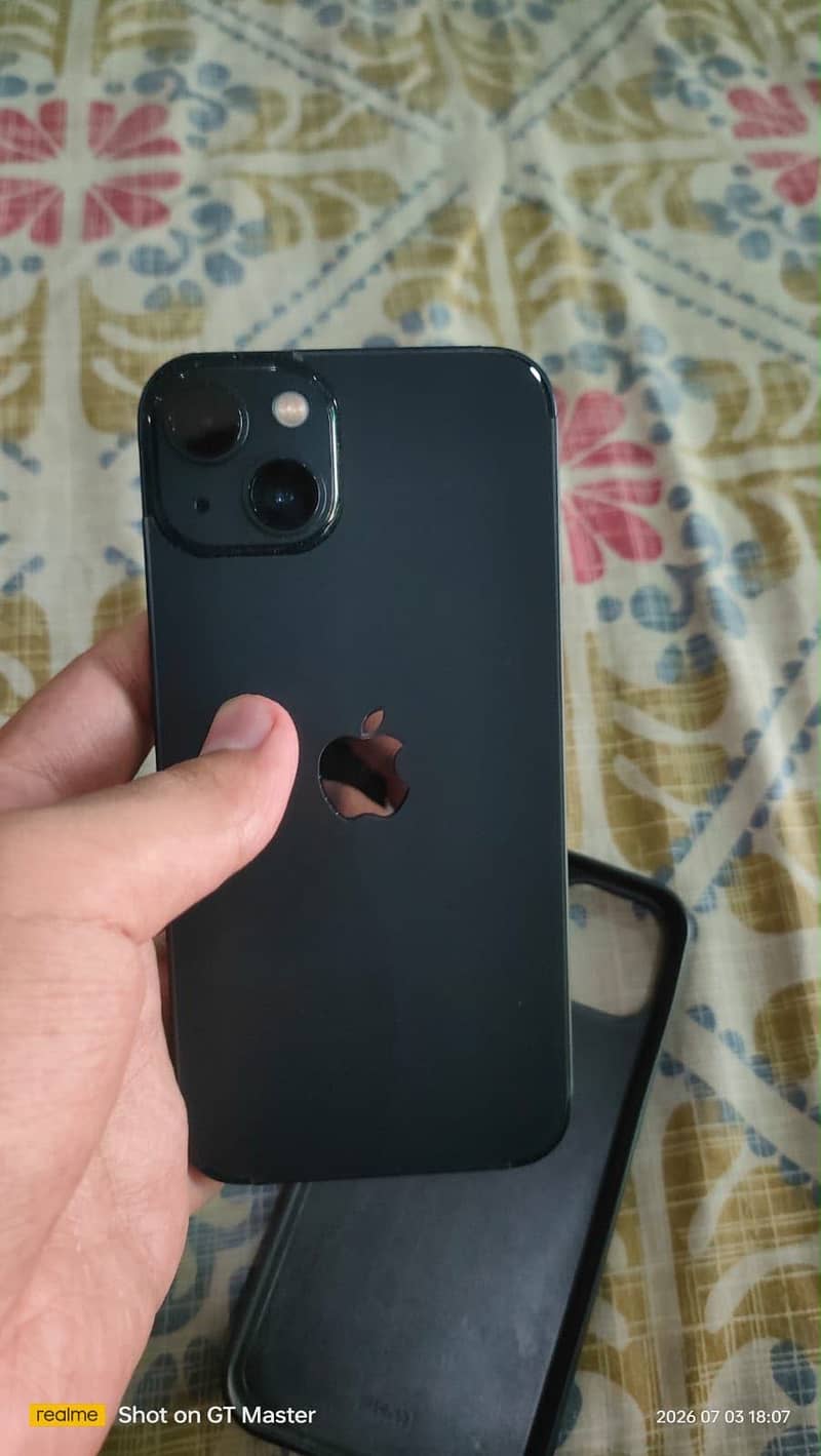 Apple iPhone 13 0