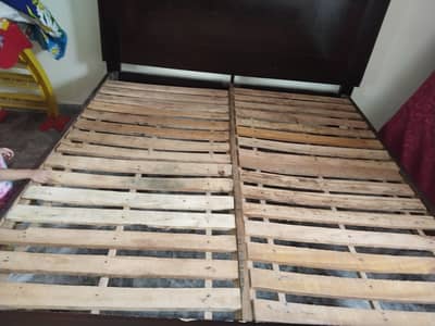 good condition king bed sale