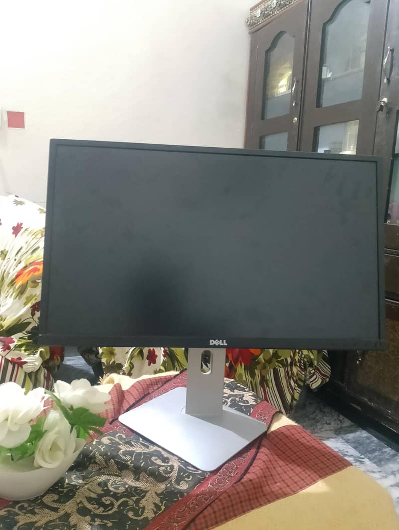 dell lcd wide borderless 1