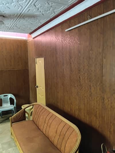 Private room/Attached Bathroom.  Preferred Working Women