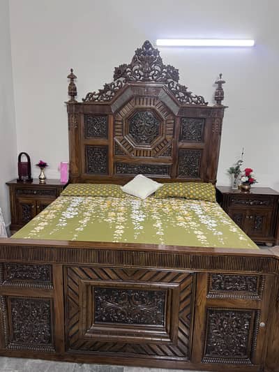 Luxury Solid Wooden Bedroom Set | Bed, Dressing, Side Tables & Chairs