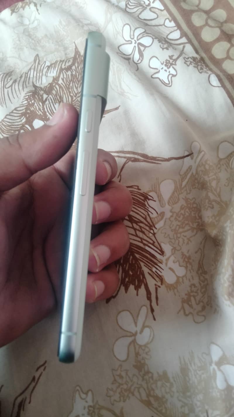 Google Pixel 8 2