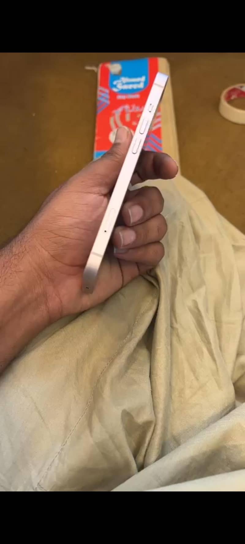 Apple iPhone 13 2