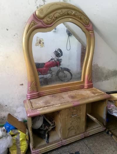 dressing table, showcase aur office table for sale