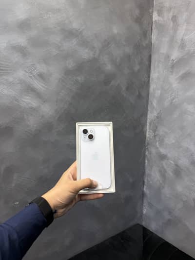 Apple iPhone 15
