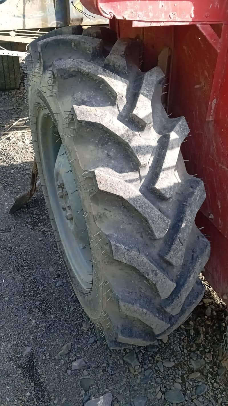 tractor trolley 12