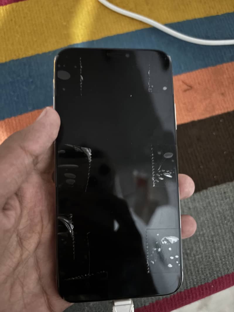 Apple iPhone X 3