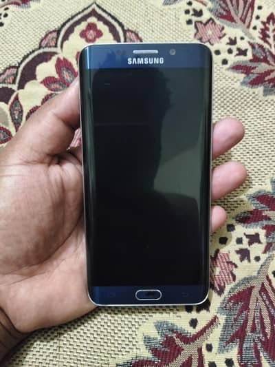 Samsung Galaxy S6 edge plus 4Gb Ram 32Gb memory