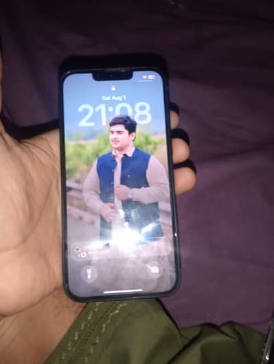 Apple iPhone 13