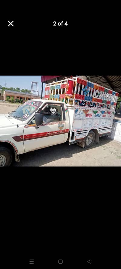 Toyota Hilux pickup 1985