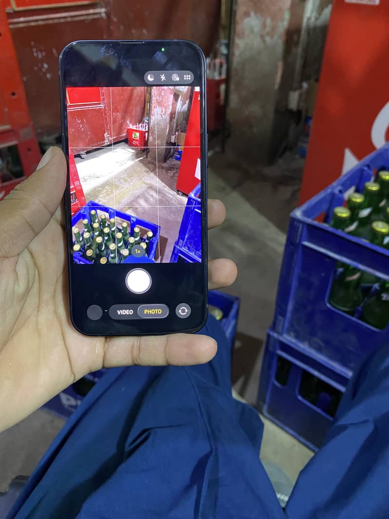 Apple iPhone 13 6