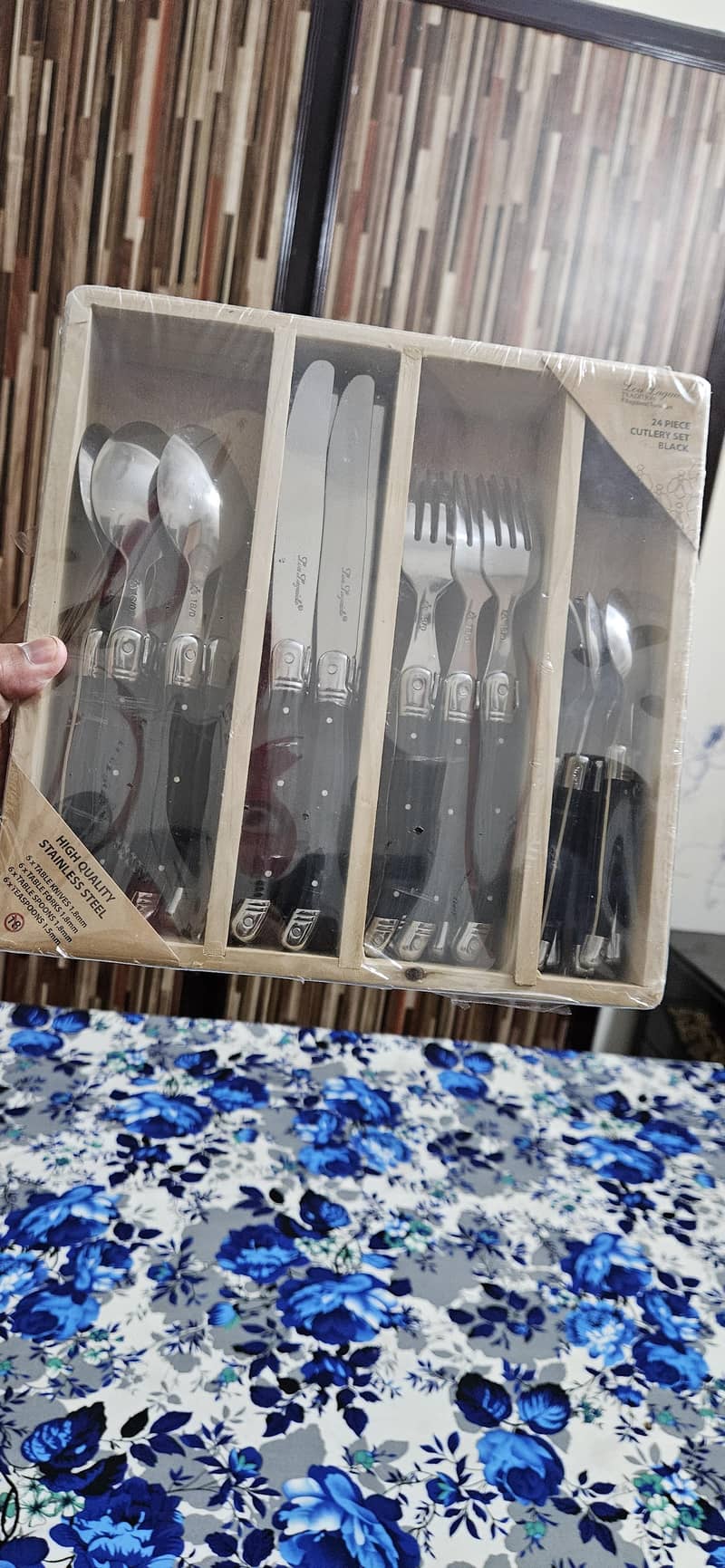cutlery set 0