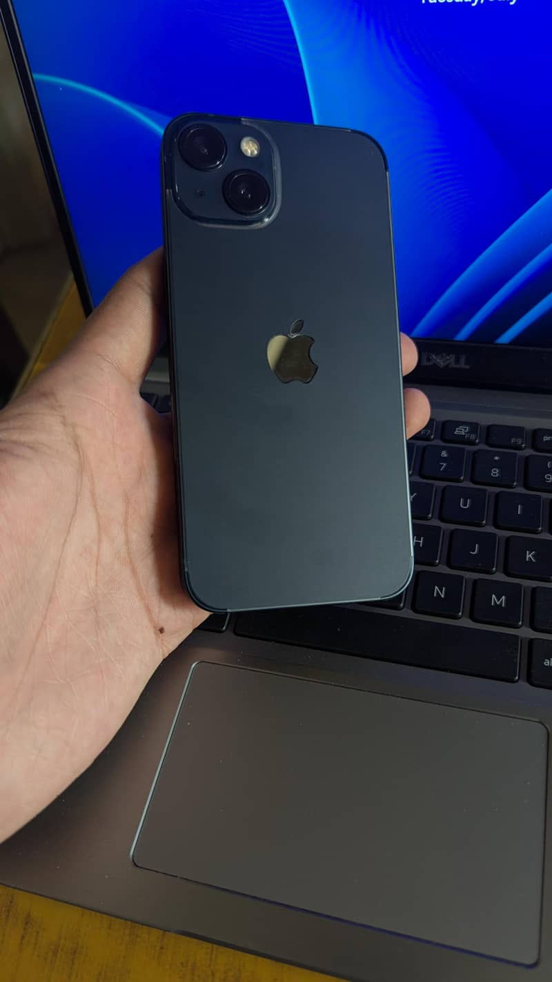 Apple iPhone 13 1