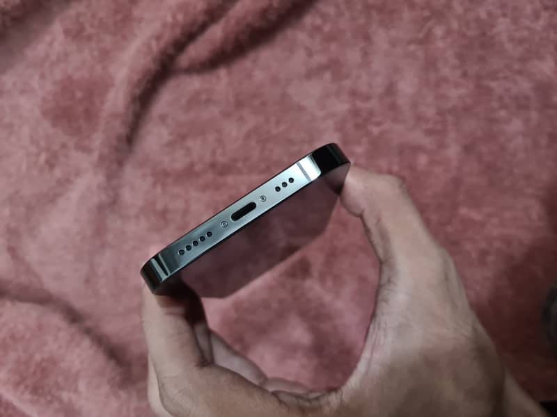 Apple iPhone 14 Pro 4
